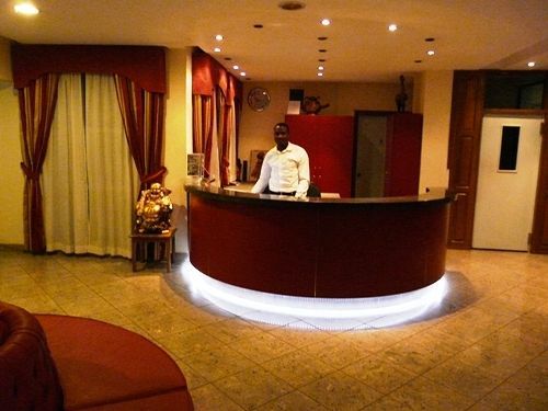 Azam Hotel Bamenda Екстериор снимка